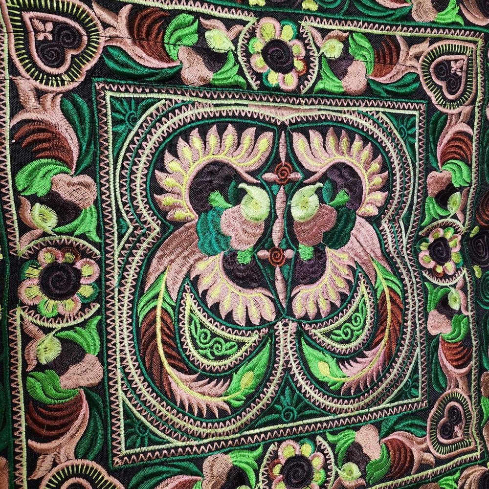 Green Bird Pattern Embroidered Purse - Picture 4 of 16